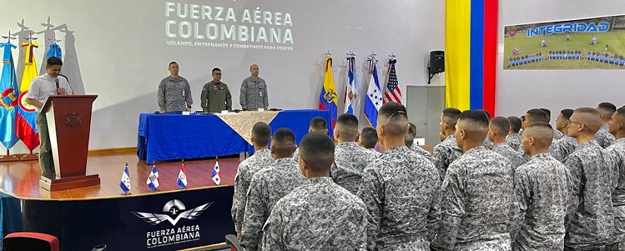 Jóvenes soldados finalizan el servicio militar capacitados en diferentes especialidades