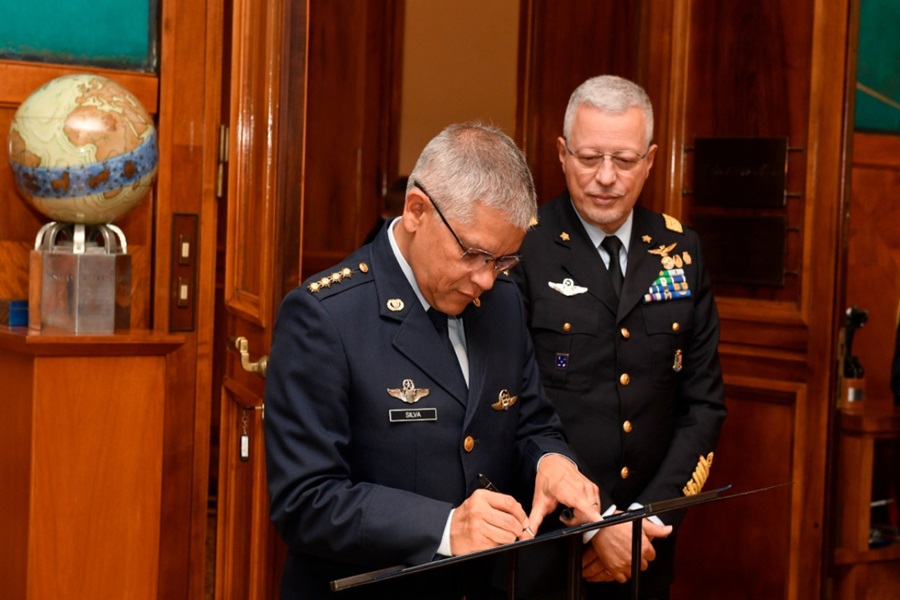 Teniente General Luis Conserva y General Carlos Silva