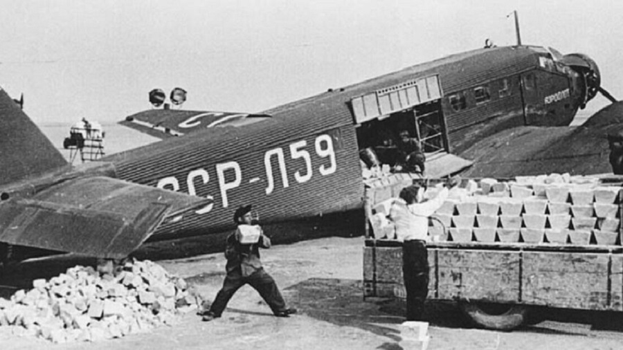 Cuando el famoso Junkers Ju-52 alemán prestó servicio luciendo la estrella roja de la URSS