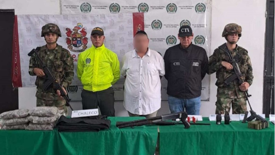 Ejército, Policía y CTI capturan a alias Federico, señalado de ser el principal cabecilla del grupo delincuencial Los Naranjos, en Puerto Berrío, Antioquia