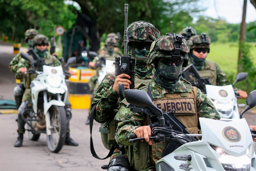 Soldados del Ejército Nacional