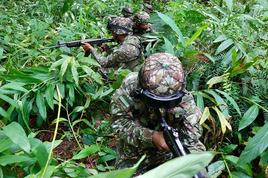Soldados del Ejército Nacional